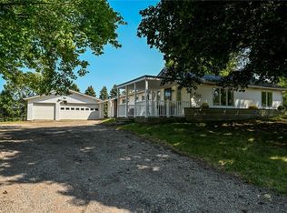 3395 Kinsley Dr NE, Hartville, OH 44632