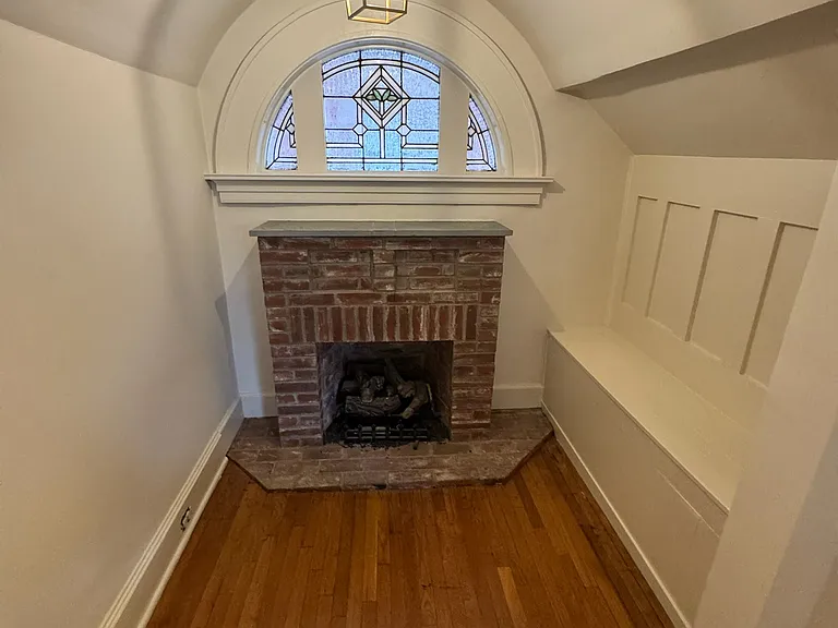 6110 Waterman Blvd — Photo 8