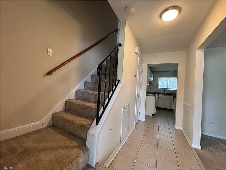 441 Woodlake Rd — Photo 2