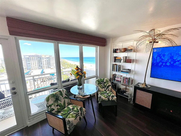 133 N Pompano Beach Blvd #1506 — Photo 4