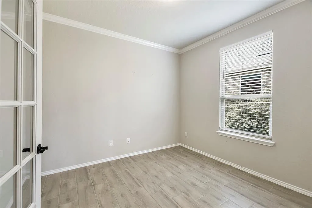3 bed, 2.0 bath, 1778 sqft, $2,200 — Photo 3