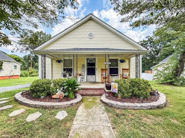 1011 Ava St, Burlington, NC 27215