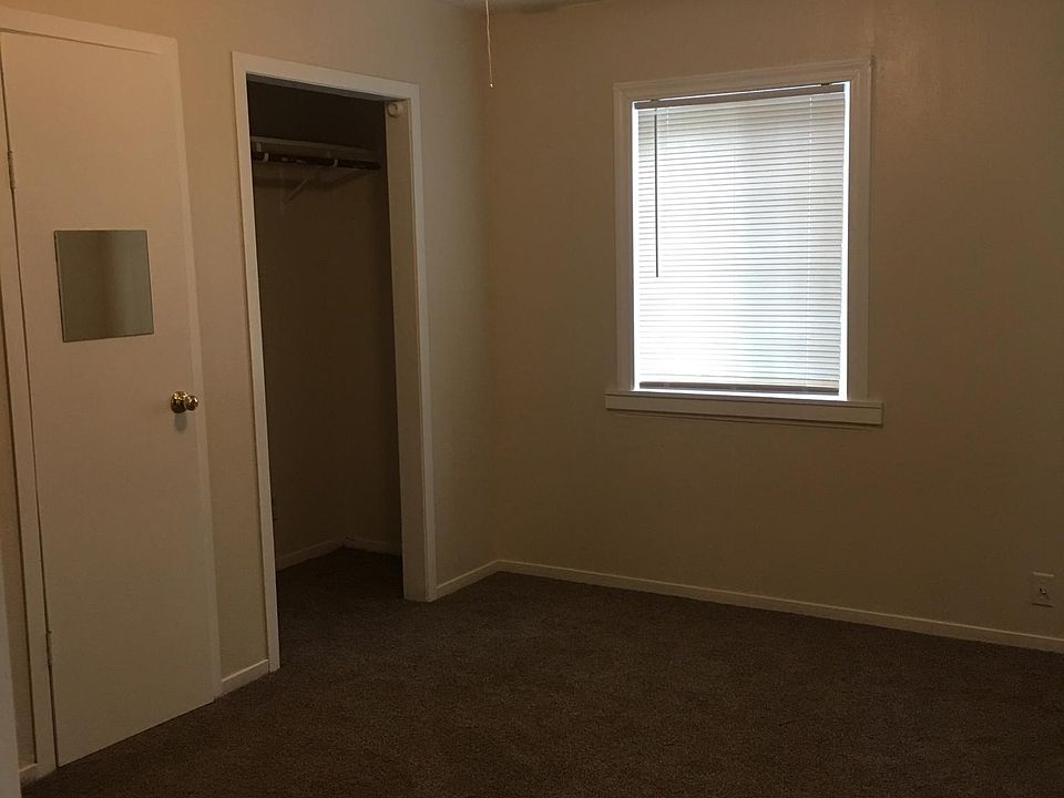2nd image of 18418 1st Ave APT 3