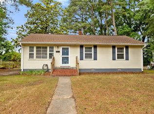 11 Gay Dr, Newport News, VA 23606