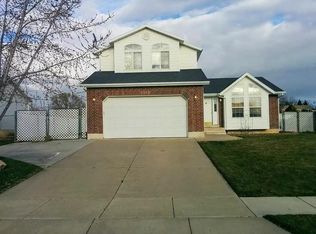 2126 N 750 W, Clinton, UT 84015