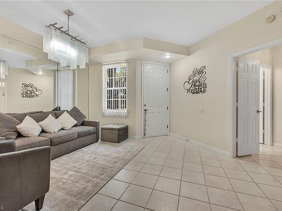 3rd image of 200 L Ambiance CIR #104