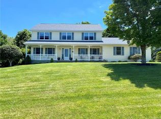 9504 Sunrise Dr, Sauquoit, NY 13456