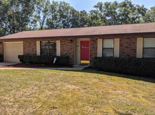 1456 Woodfield Dr, Cantonment, FL 32533