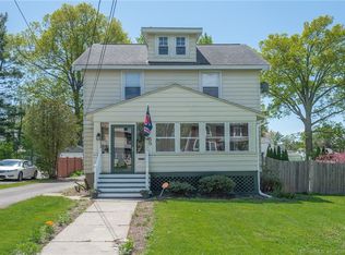 65 Robbins Dr, Wethersfield, CT 06109