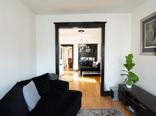 2475 N Clybourn Ave APT 2F, Chicago, IL 60614