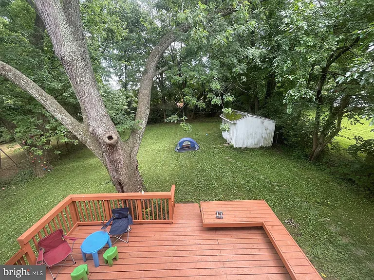 10315 Beaumont St — Photo 20
