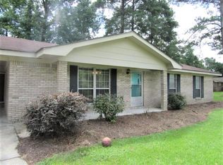 400 Grant St, Ellisville, MS 39437