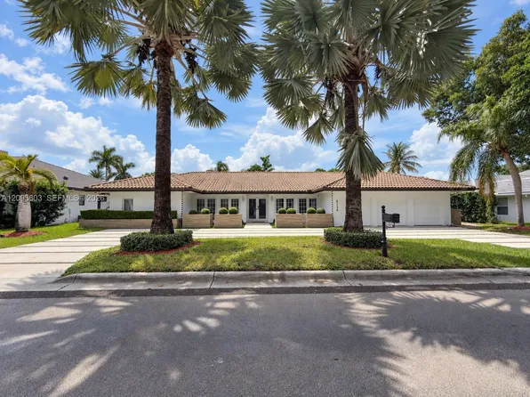 5134 NW 94th Doral Pl, Miami, FL 33178