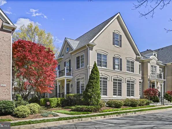 3837 Farrcroft Grn, Fairfax, VA 22030