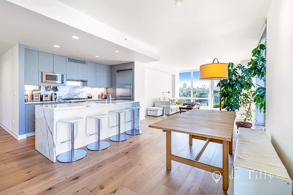 Rented by DE TILLY REAL ESTATE | media 22