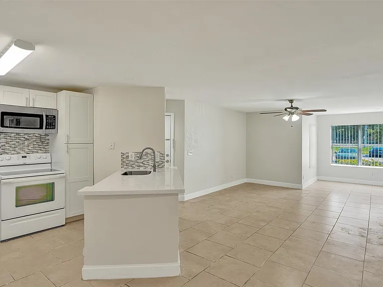 12650 Vista Isles Dr #918 — Photo 1