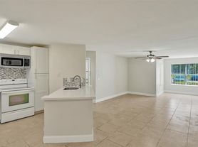 12650 Vista Isles Dr