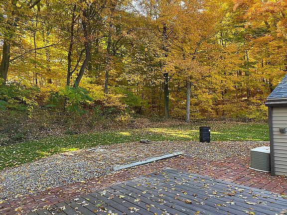 4th image of 1764 Northeast Ave