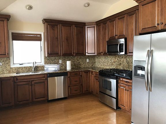4th image of 105 Roman Ave Fl 2nd