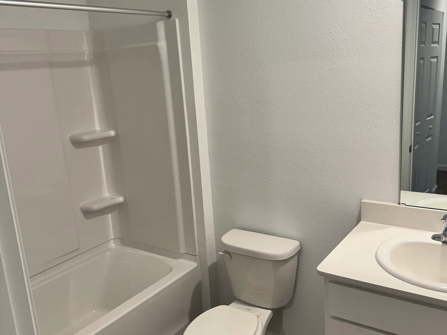 3 bed, 1395 sqft, $1,750 — Photo 3