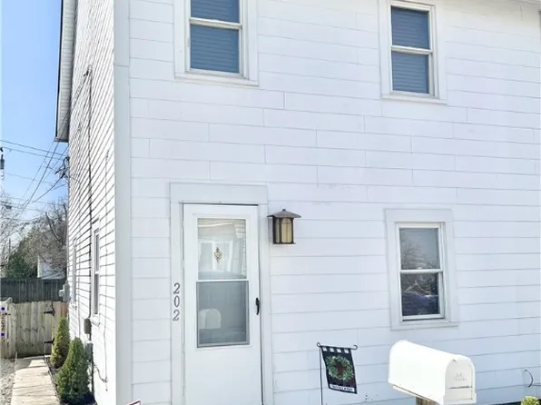 202 Kors Studio Rd, Mount Pleasant, PA 15666