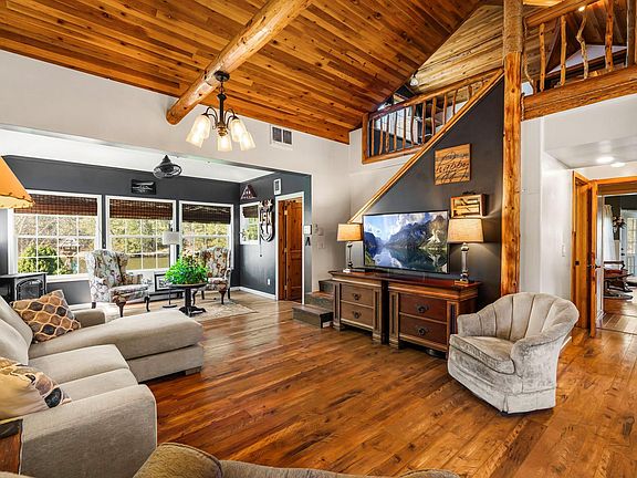 3rd image of 5634 Moyie River Rd