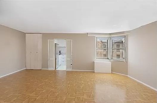 3rd image of 401 E 86th St APT 4K