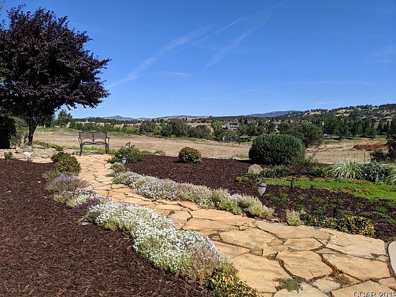 5th image of 2281 Oak Creek Dr