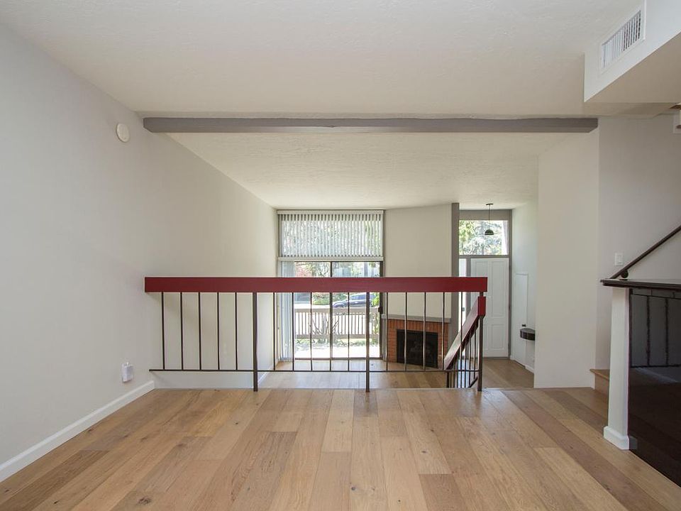 Dining room to living room