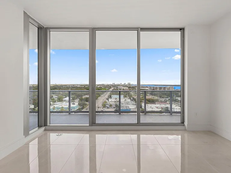 220 Lake Shore Dr #1121 — Photo 15