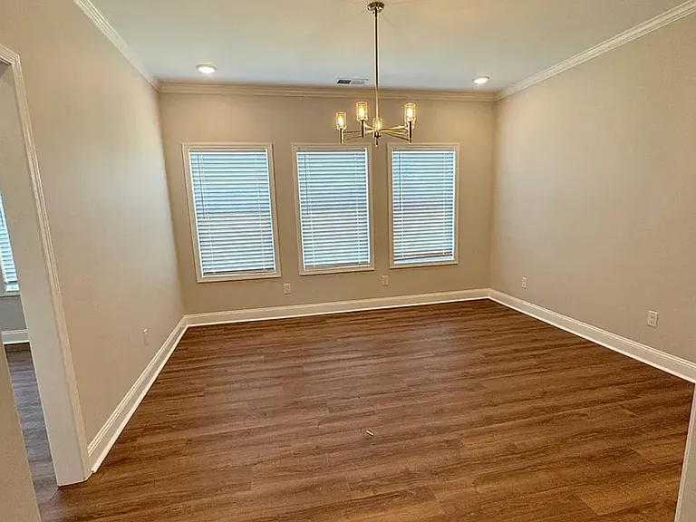 1113 Crowne Loop — Photo 5