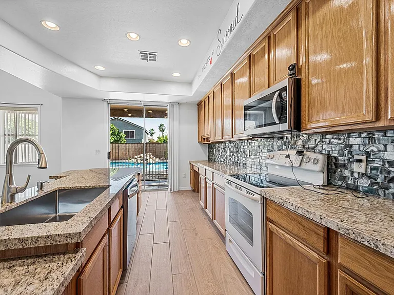 10463 E Olla Ave — Photo 12