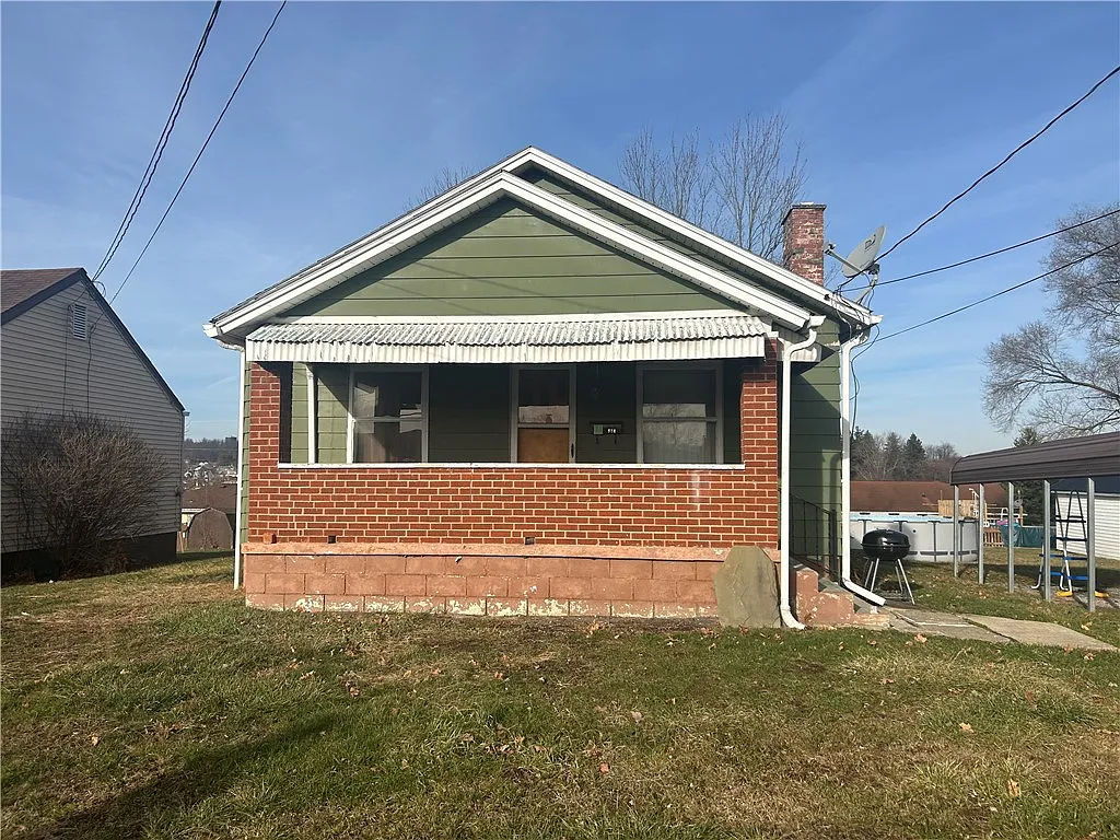 814 Howard St photo 1