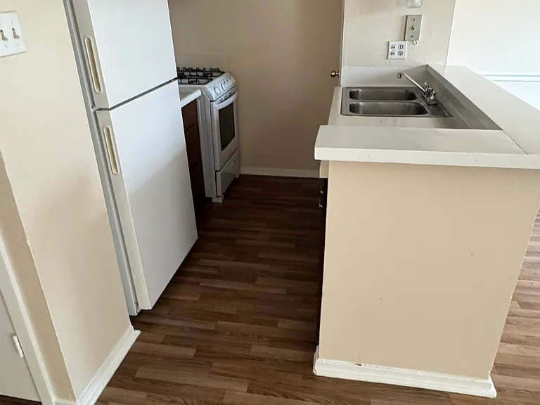 103 Andrews St #209 — Photo 5