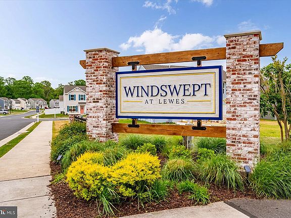 4th image of 32063 Windjammer Dr