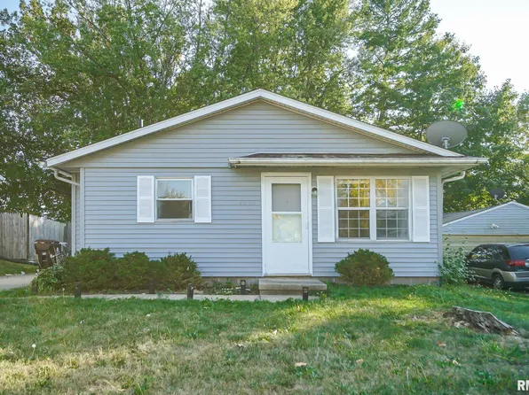 4020 W Virden Ct, Peoria, IL 61615