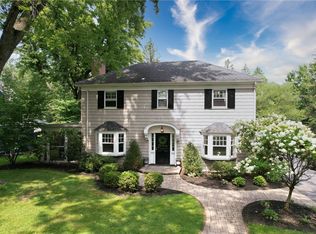 64 Shoreham Dr, Rochester, NY 14618