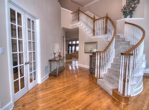 5th image of 6008 Wildwood Dr