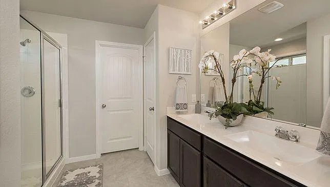 3 bed, 1672 sqft, $1,900 — Photo 2