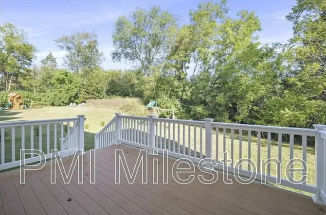 19004 Mount Maple Ct — Photo 12