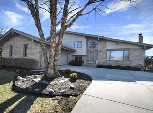 14145 Creek Crossing Dr, Orland Park, IL 60467