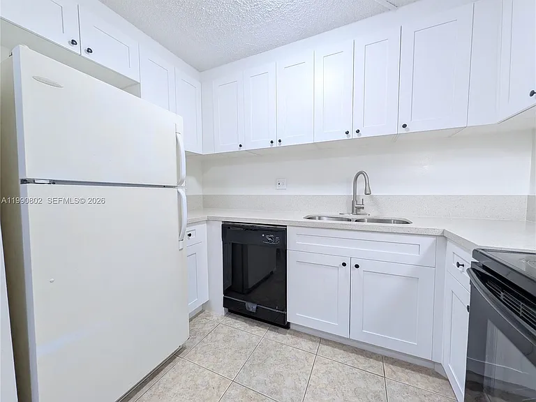 11394 Royal Palm Blvd #11394 — Photo 31