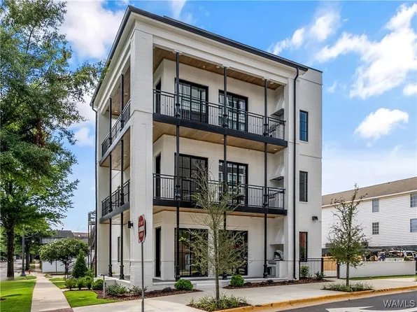 1300 Paul W Bryant Dr #100, Tuscaloosa, AL 35401