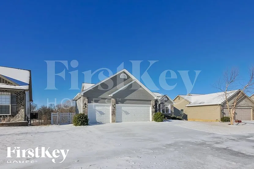 4 bed, 3.5 bath, 1804 sqft, $2,845 — Photo 2