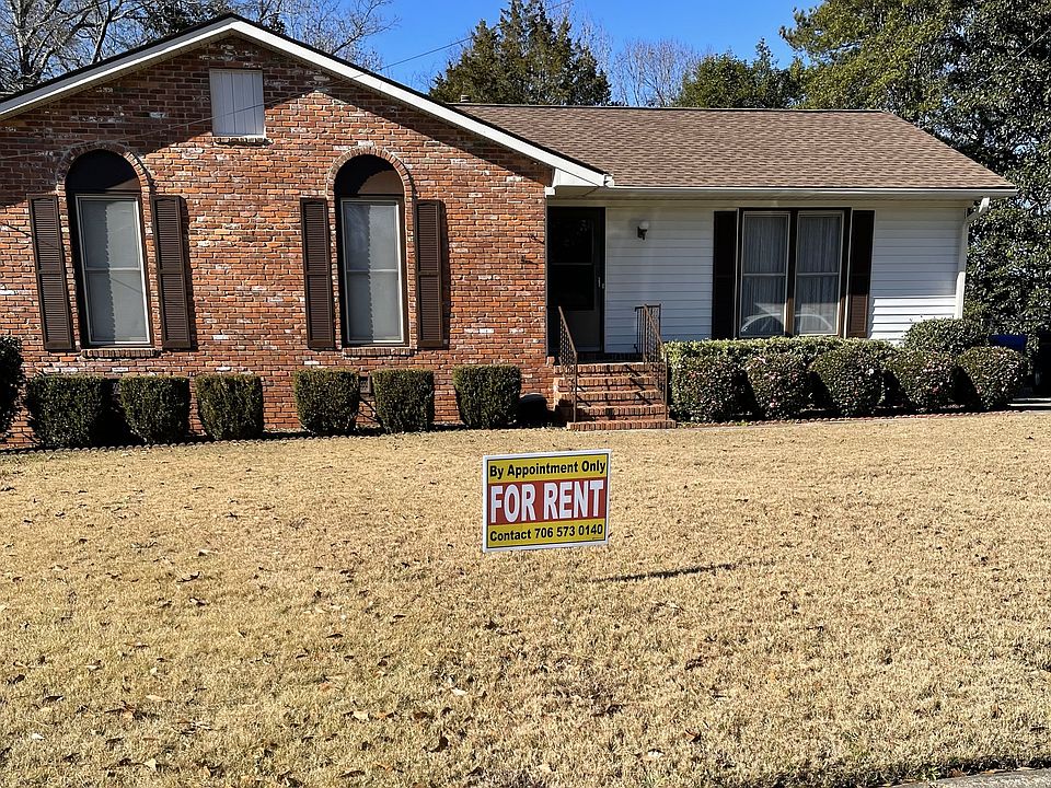 Cute well-maintained house. Great neighborhood with wonderful neighbors. Extended parking area that will accommodate several vehicles.