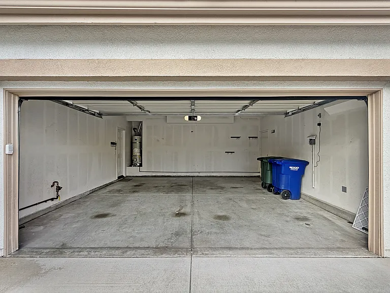 748 Kirkwall Dr — Photo 22