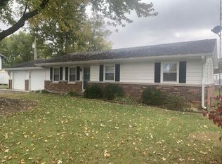 114 W Matilda St, Petersburg, IN 47567