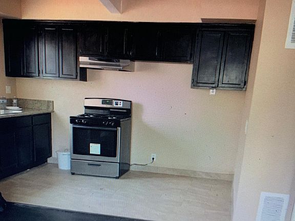2nd image of 6700 Laurelgrove Ave