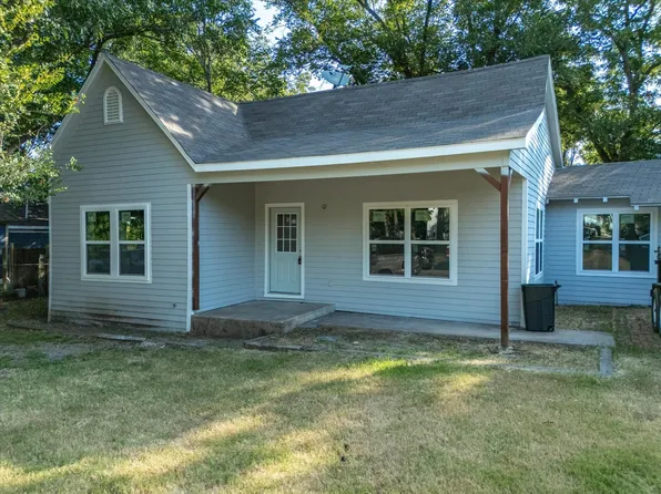 1106 N McKinney St, Ennis, TX 75119
