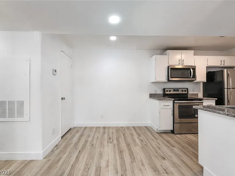 5251 Mission Carmel Ln #208 — Photo 9